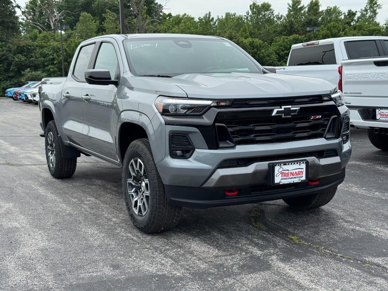 Chevrolet Colorado Vehicle Image 02