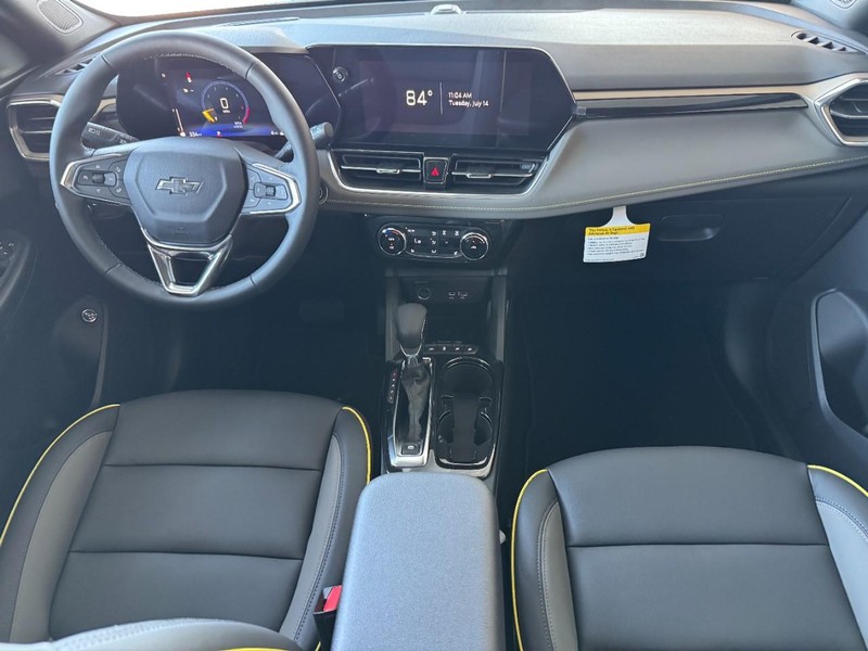 Chevrolet TrailBlazer Vehicle Image 06