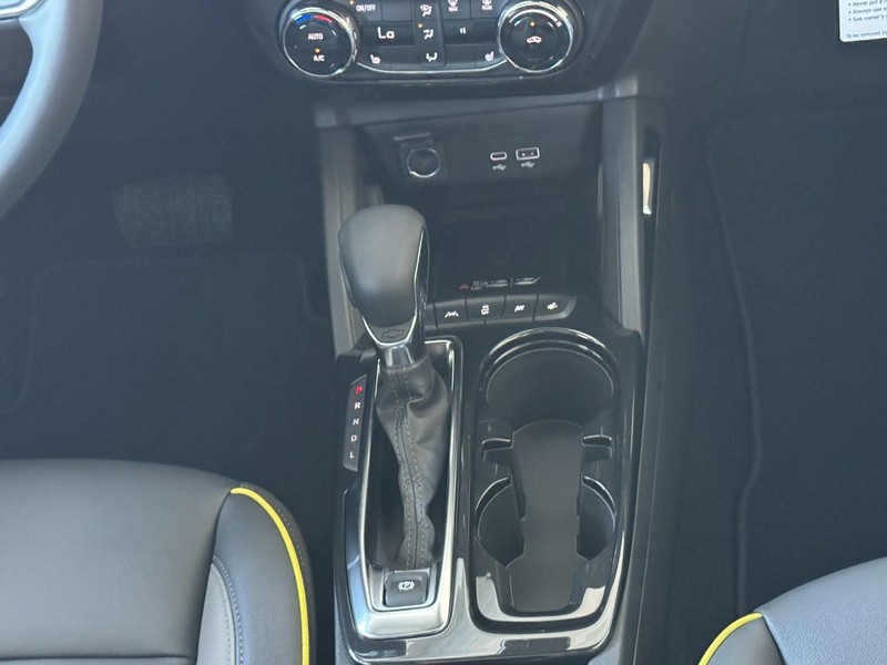 Chevrolet TrailBlazer Vehicle Image 09