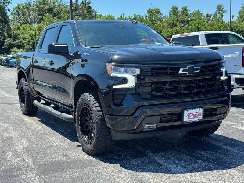 Chevrolet Silverado 1500 Vehicle Image 02