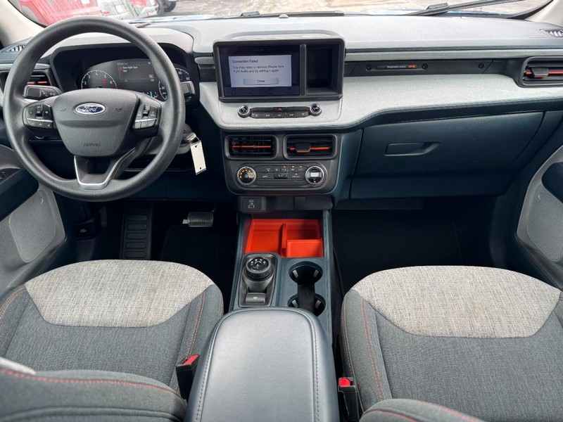 Ford Maverick Vehicle Image 11