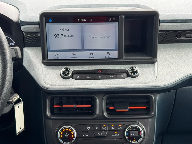 Ford Maverick Vehicle Image 13