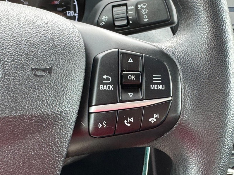 Ford Maverick Vehicle Image 17