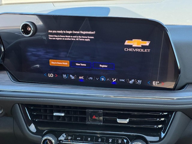 2026 Chevrolet Suburban Premier - Photo 8