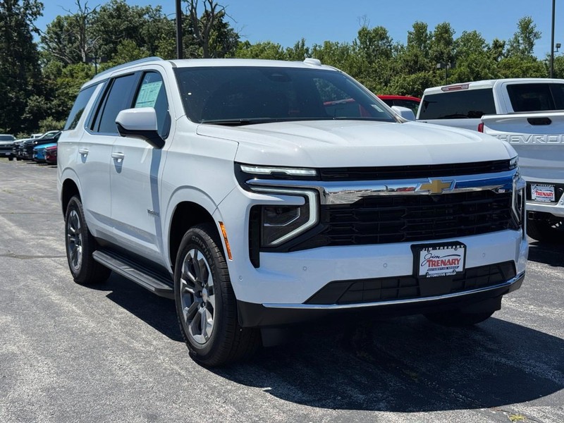Chevrolet Tahoe Vehicle Image 02