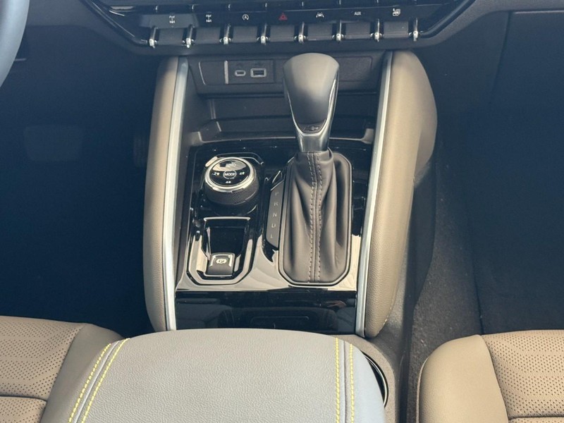 Chevrolet Colorado Vehicle Image 09