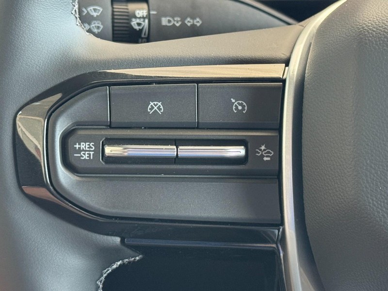 Chevrolet Colorado Vehicle Image 11