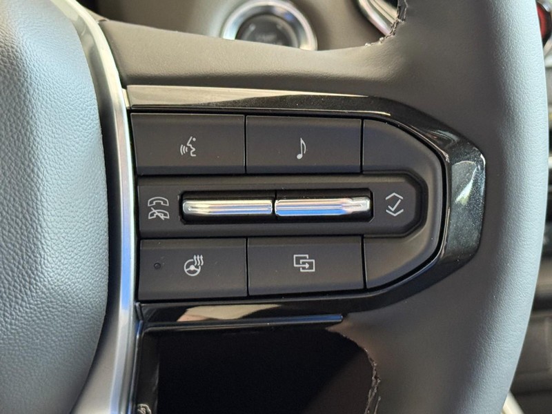 Chevrolet Colorado Vehicle Image 12