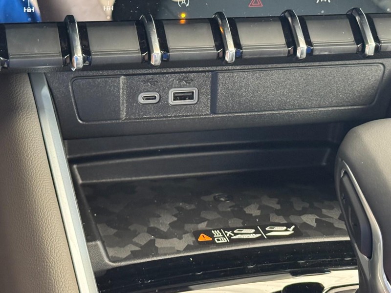 Chevrolet Colorado Vehicle Image 13