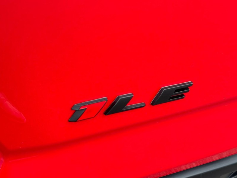 Chevrolet Camaro Vehicle Image 05