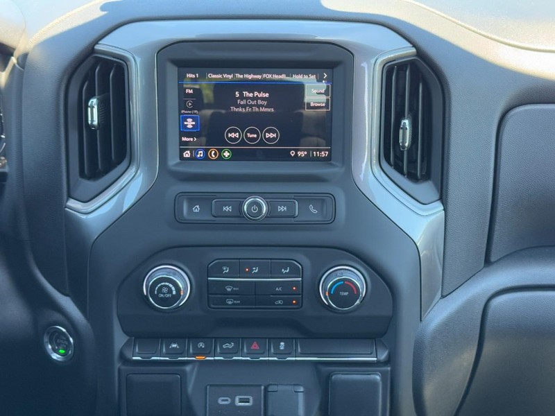 Chevrolet Silverado 1500 Vehicle Image 13