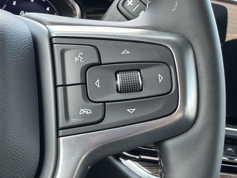 Chevrolet Silverado 1500 Vehicle Image 11