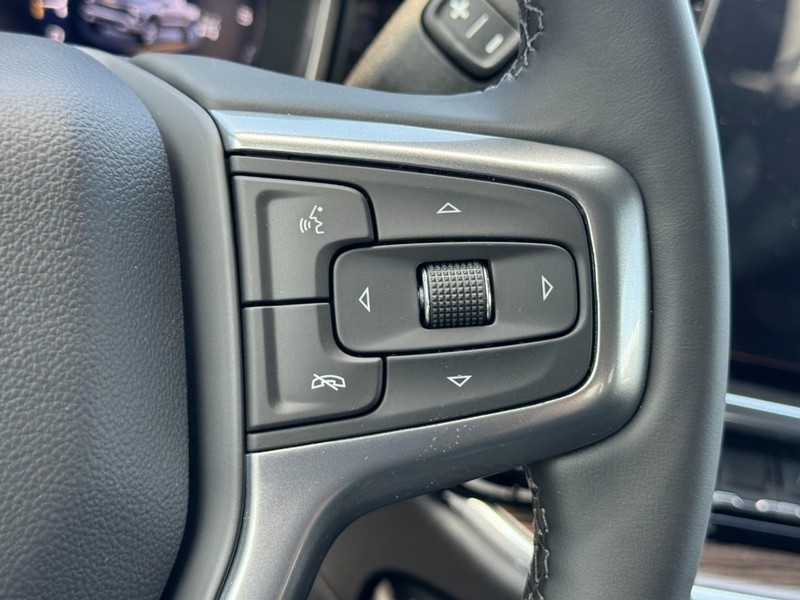Chevrolet Silverado 1500 Vehicle Image 11