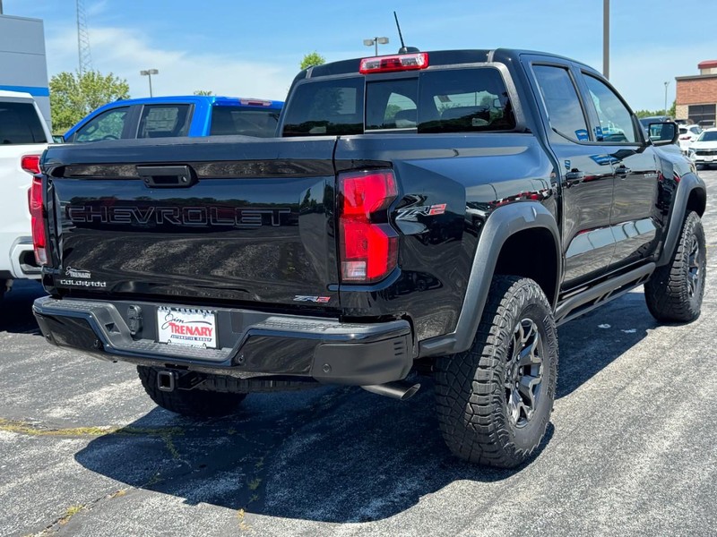 Chevrolet Colorado Vehicle Image 03