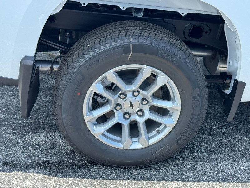Chevrolet Silverado 1500 Vehicle Image 04