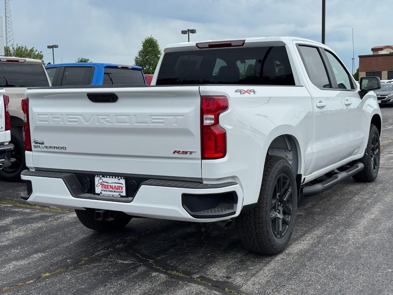 Chevrolet Silverado 1500 Vehicle Image 03
