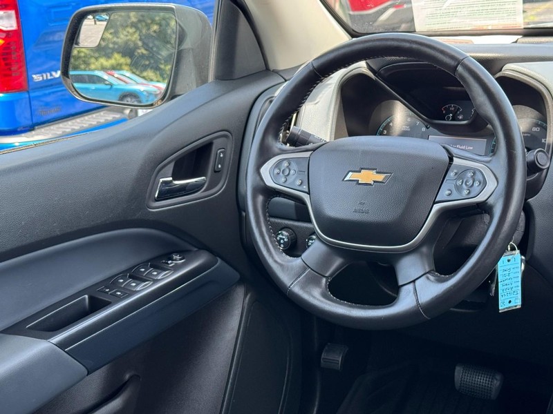 Chevrolet Colorado Vehicle Image 12