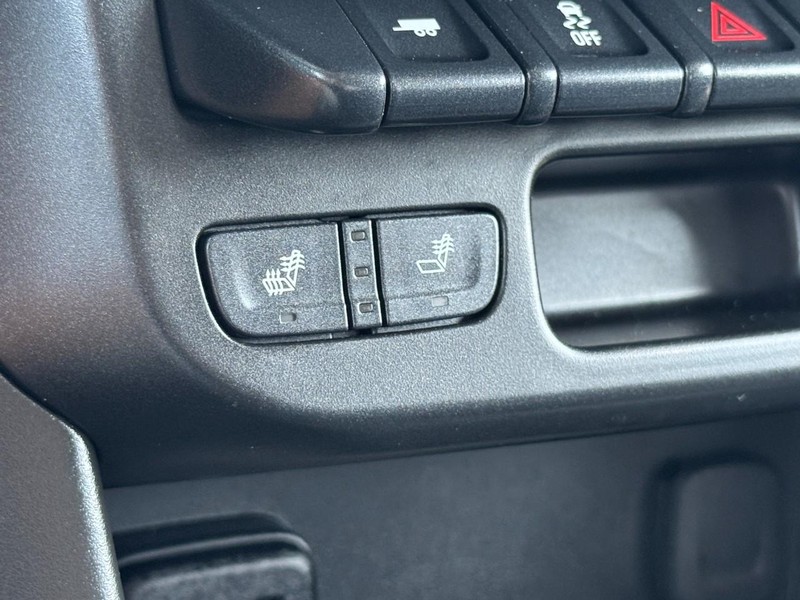 Chevrolet Colorado Vehicle Image 19