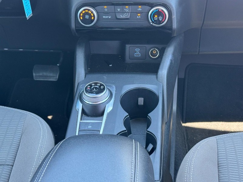 Ford Escape Vehicle Image 14