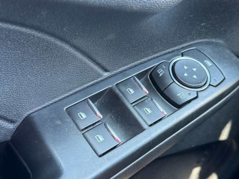 Ford Escape Vehicle Image 21