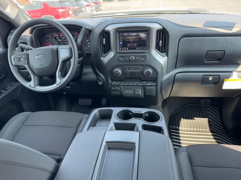 Chevrolet Silverado 2500HD Vehicle Image 06