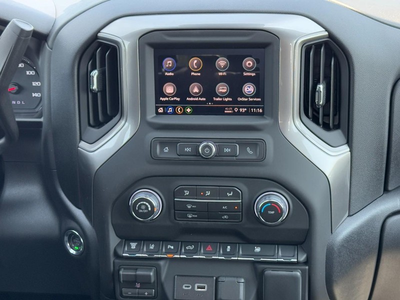 Chevrolet Silverado 2500HD Vehicle Image 08