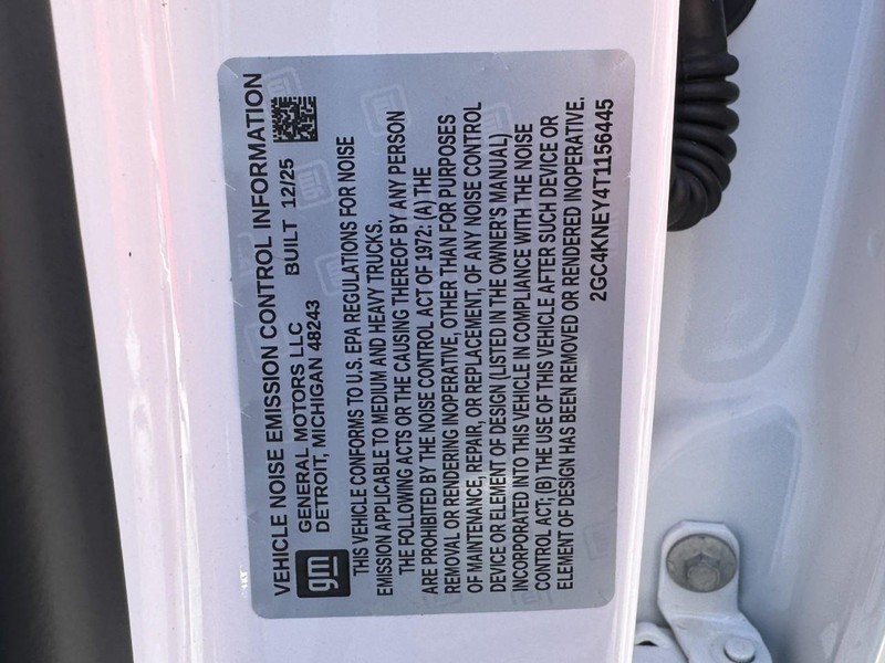 Chevrolet Silverado 2500HD Vehicle Image 15