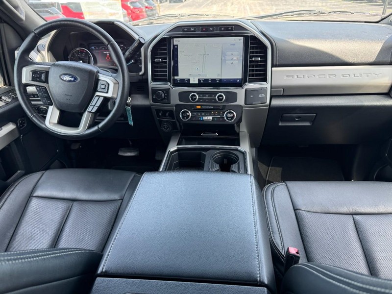 Ford Super Duty F-250 SRW Vehicle Image 11