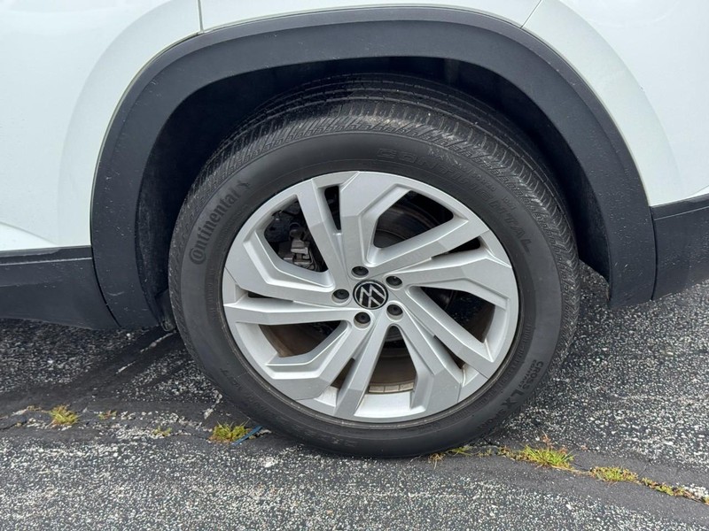 Volkswagen Atlas Cross Sport Vehicle Image 07