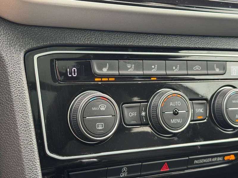 Volkswagen Atlas Cross Sport Vehicle Image 19