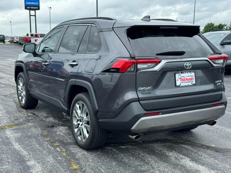Toyota RAV4 Vehicle Image 06