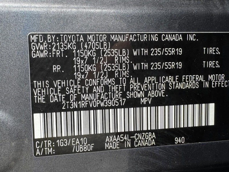 Toyota RAV4 Vehicle Image 24