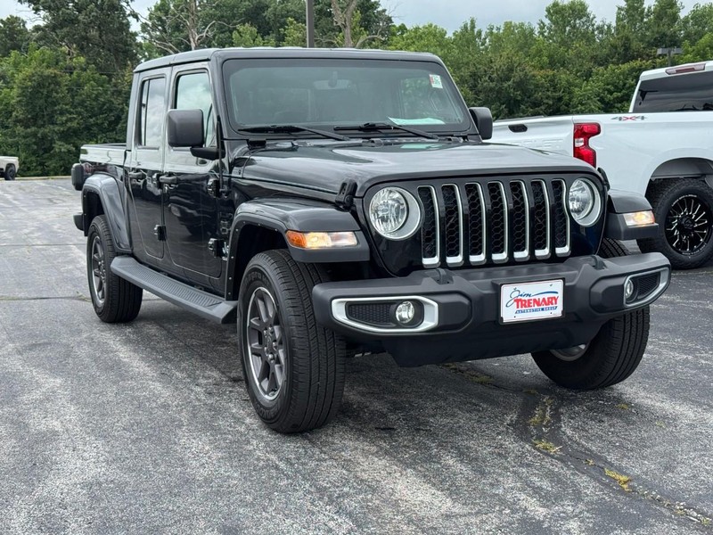Jeep Gladiator Vehicle Image 02