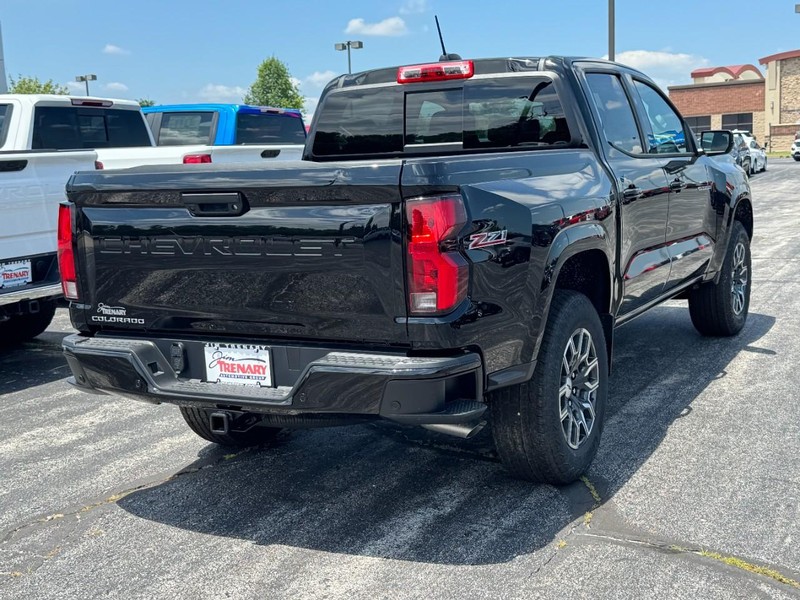 Chevrolet Colorado Vehicle Image 03