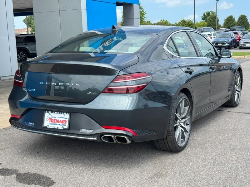 Genesis G70 Vehicle Image 03