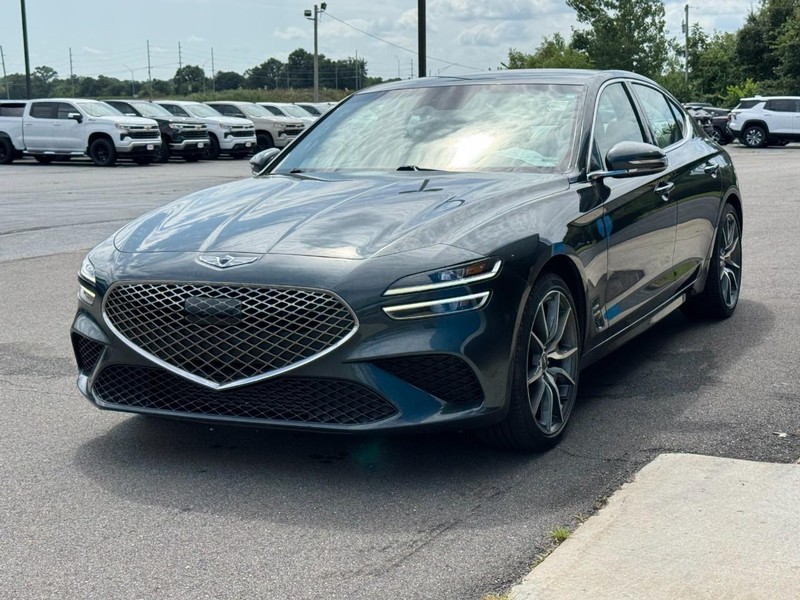 Genesis G70 Vehicle Image 08