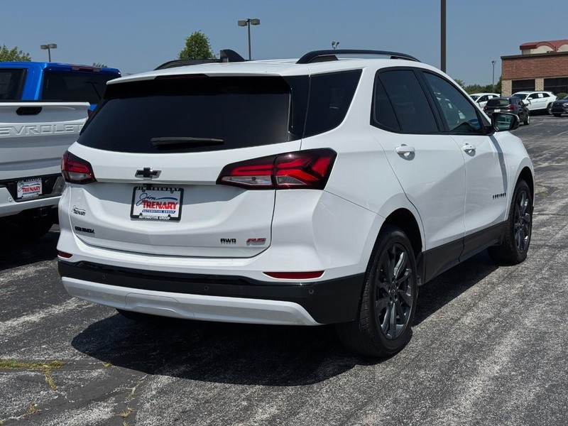 Chevrolet Equinox Vehicle Image 03