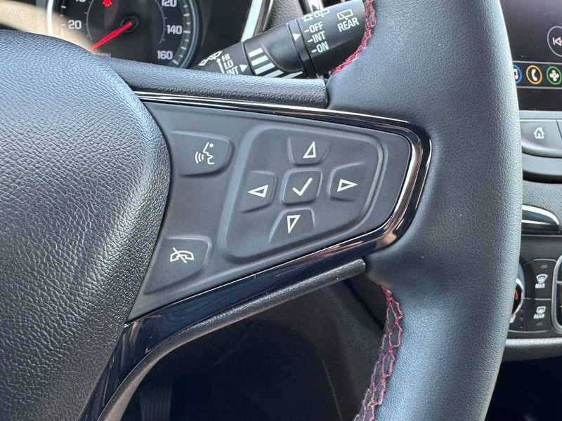 Chevrolet Equinox Vehicle Image 17
