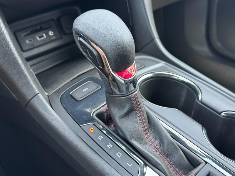 Chevrolet Equinox Vehicle Image 19