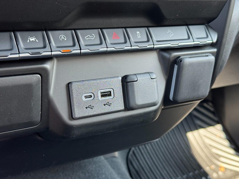 Chevrolet Silverado 1500 Vehicle Image 11