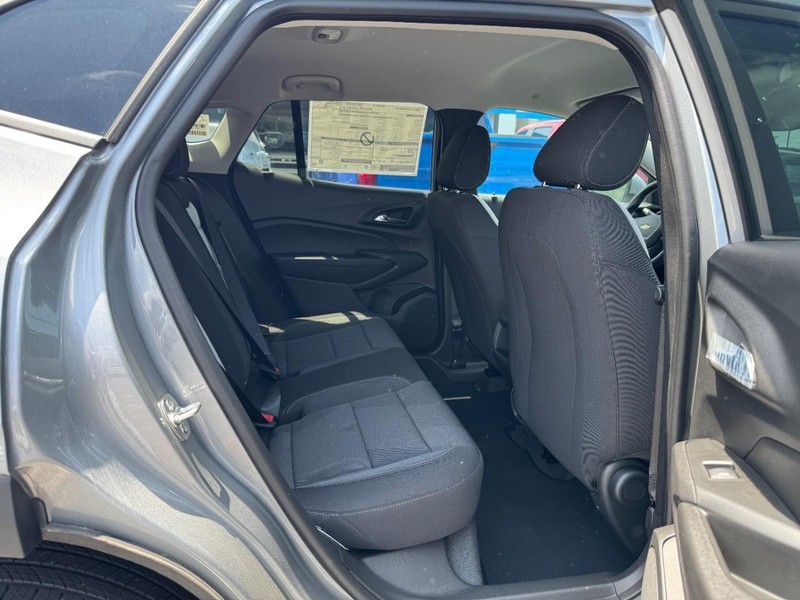 Chevrolet Trax Vehicle Image 05