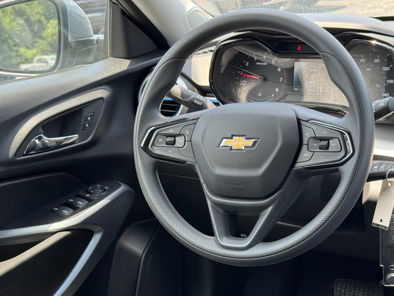Chevrolet Trax Vehicle Image 07