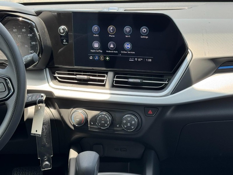 Chevrolet Trax Vehicle Image 08