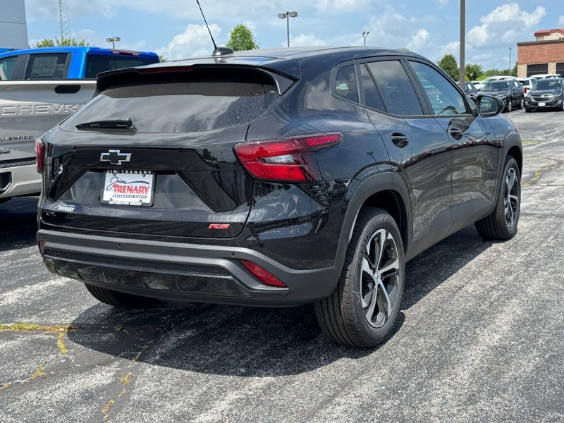 Chevrolet Trax Vehicle Image 03