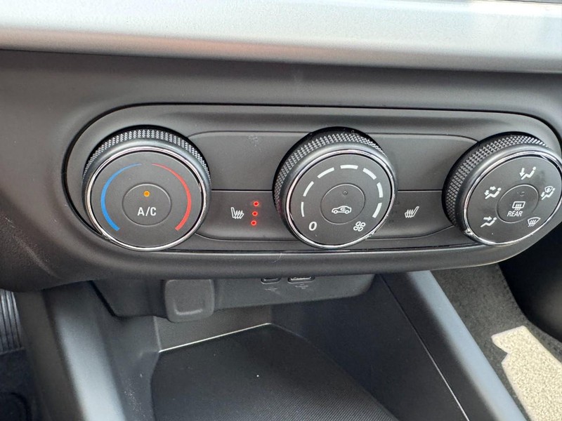 Chevrolet Trax Vehicle Image 13