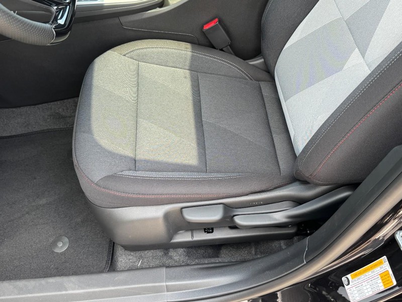 Chevrolet Trax Vehicle Image 15