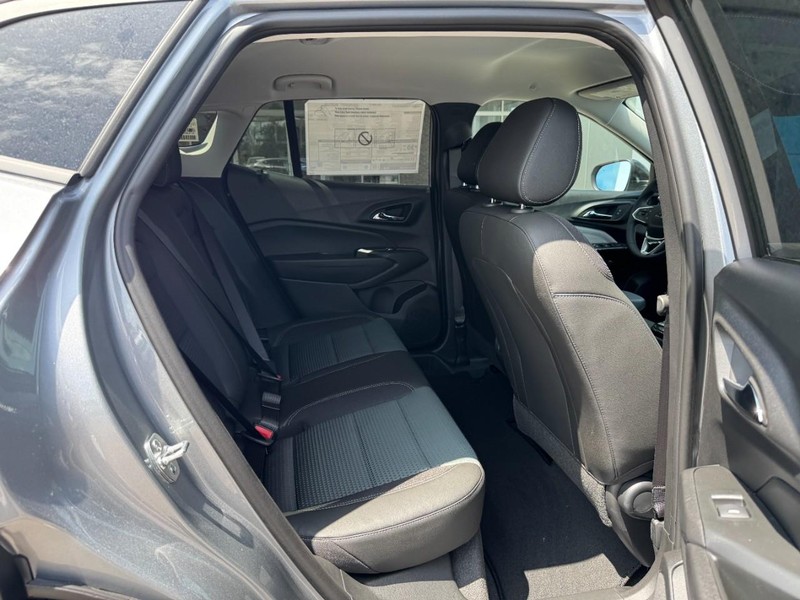 Chevrolet Trax Vehicle Image 05