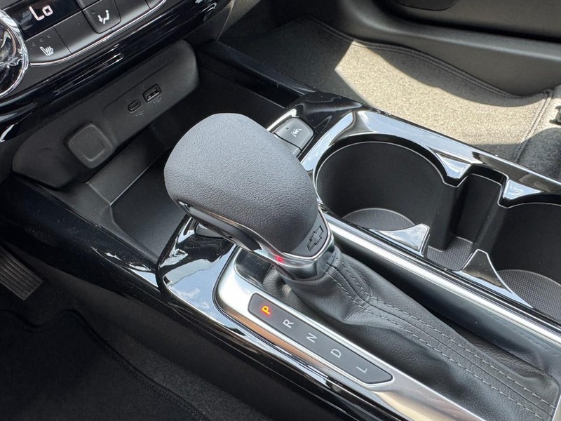 Chevrolet Trax Vehicle Image 12