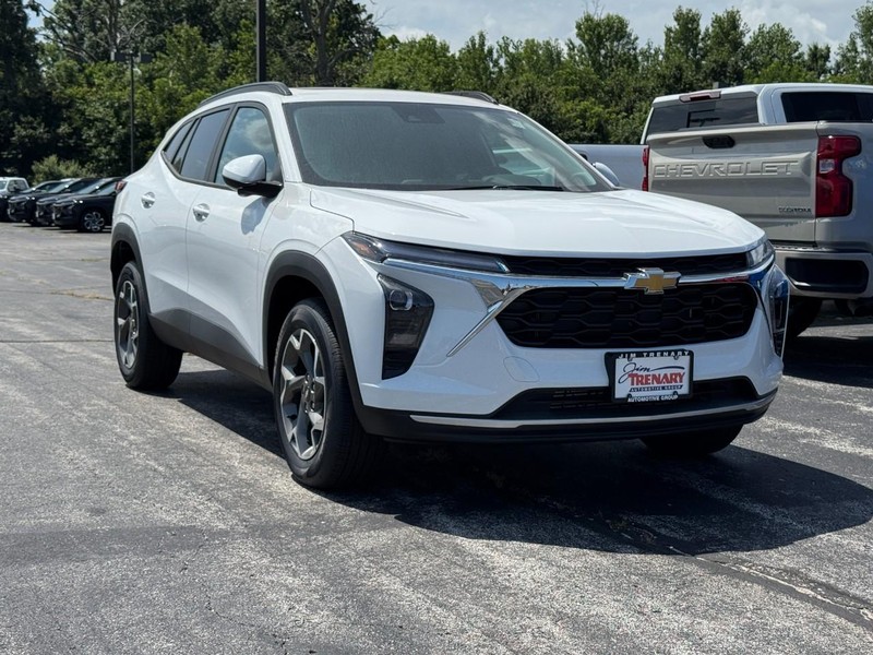 Chevrolet Trax Vehicle Image 02