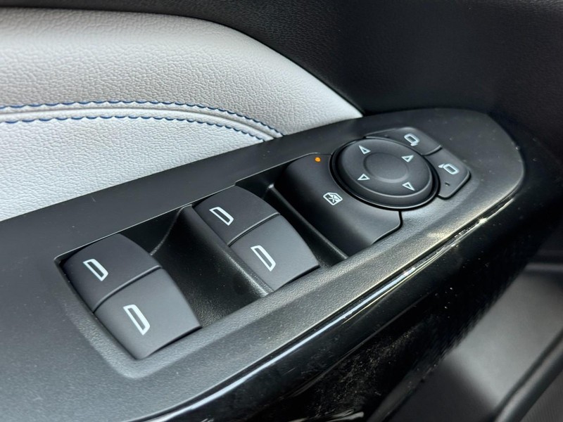 Chevrolet Trax Vehicle Image 14